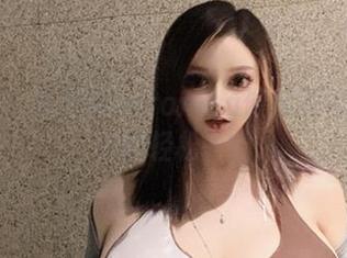 微密圈 – 当梦露veronica做起厨娘：私拍中的轻松一刻