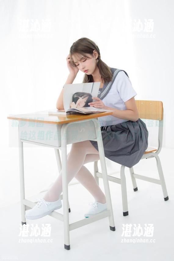 森萝财团 - 小樱的泳衣合集：你可能会想给这组作品点赞，然后深吸一口气！