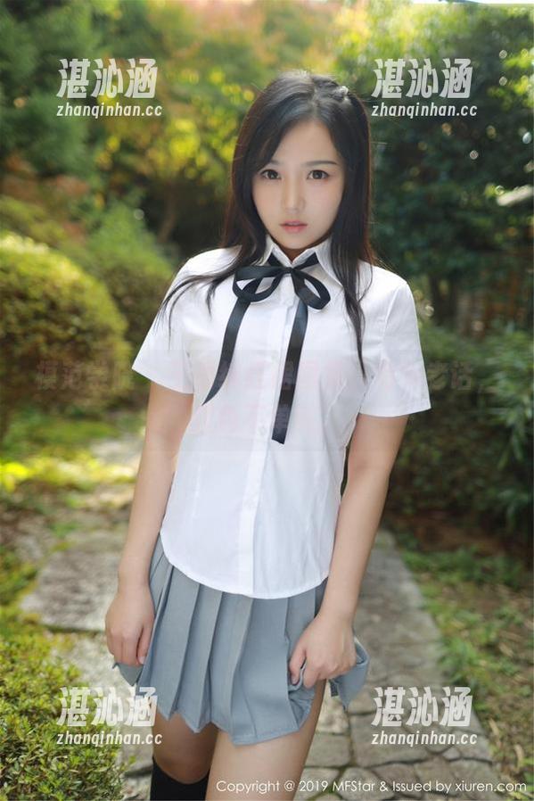 模范学院 - 王雨纯红裙图集：有句老话，红色不单纯。
