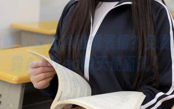 模范学院 – 欲各种稚嫩表情？免费送你露露Andrea的天使面孔！