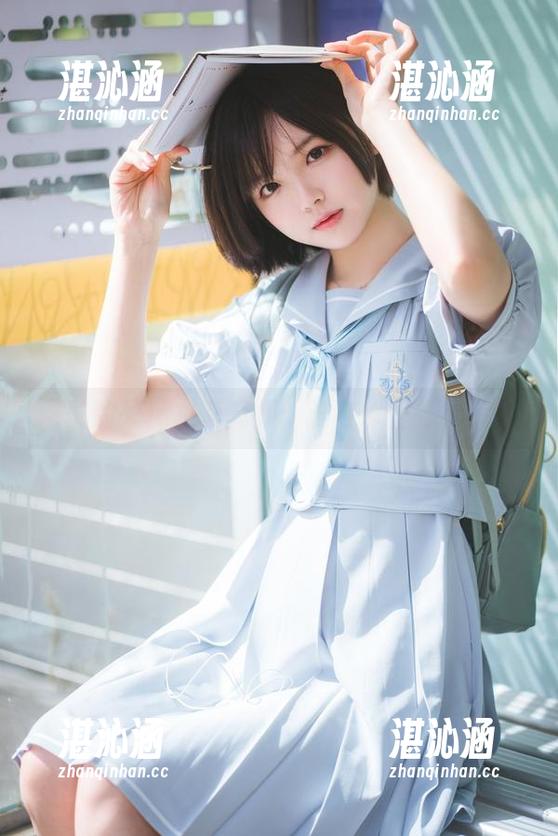 樱群的死库水写真集：谁在水里打个转？