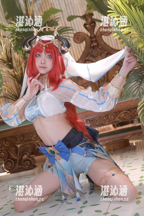 水淼aqua豹纹特辑：美图合集就像丢进了花圃的豹子