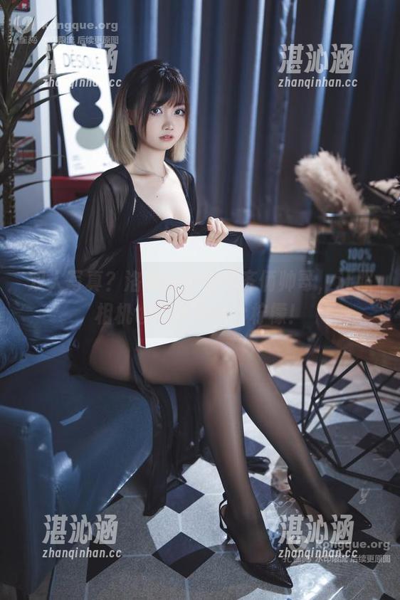 双人写真？洛桑w伊梓聚齐俩帅哥，让照相机也不得不摔个柠檬！