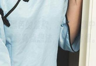 爱尤物 – 黑色的紫欣，高清合集中的每一张图都有点想法，好玩得很。