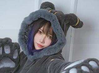 原图还好吧？狐洛洛子姐姐写真中的暗藏玄机