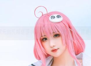突破次元的瓦斯塔亚小龙虾，写真图册里居然藏着美足？