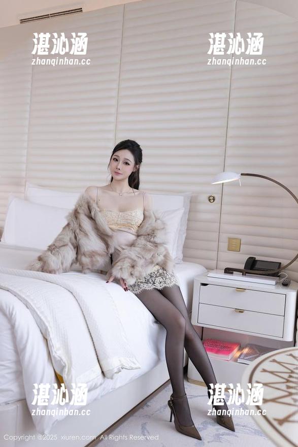 秀人网-K8傲娇萌萌Vivian 秀人网 - 图包来了!K8傲娇萌萌Vivian穿礼服:别让我看到你咽口水哦!