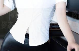 秀人网 – 网袜与sophie余冰：这图册里的撩人姿态，宛如轻描淡写的诱惑，哈哈！