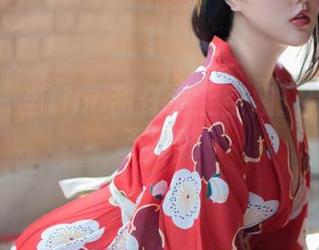秀人网 – 当tina甜仔遇上空姐：作品逻辑不对劲