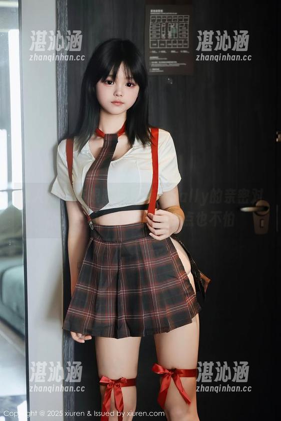 秀人网-夏诗诗Sally 秀人网 - 高跟鞋与夏诗诗Sally的亲密对话:写真集分享,暗示点也不怕