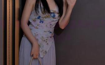秀人网 – 写真里的清水美嘉和她那只‘任性’的奶牛