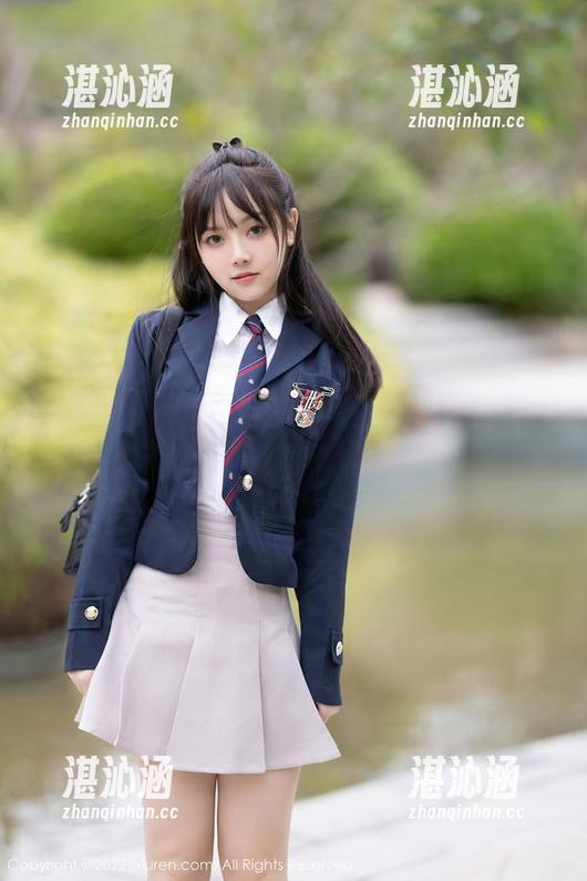 秀人网 - 闹腾！盼盼玉奴的“妹妹”定制作品总是让人侧目