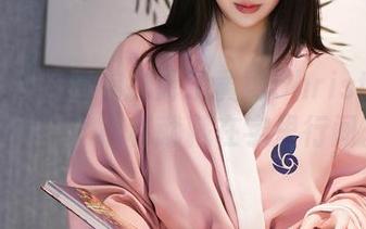 秀人网 – 恭喜你打开了黄可Christine和服图包，福利就藏在字里行间。