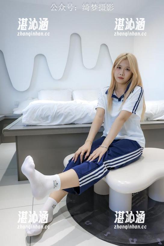 绮梦摄影 - 当团子的美图炸裂，美足无疑是她的杀手锏