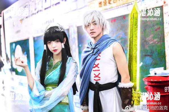 从没见过的泳池写真“舞小喵”，看她如何游弋在戏谑之间！
