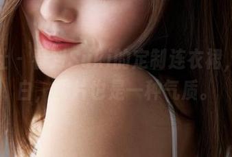 蜜桃社 – 看到Suki的定制连衣裙，才明白，图片也是一种气质。