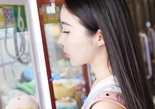 蜜桃社 – 低调的佩琦Pinky，高清天台，图片似乎在窃窃私语？