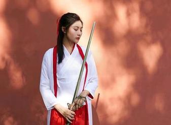 蜜桃社 – 这豹纹写真，咕噜Sweet最新作品太圈粉！