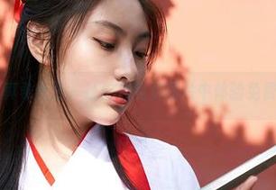 蜜桃社 – 真希女王，让你在免费图片中体验免费的高贵！