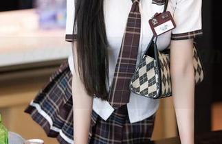 语画界 – 这女仆打扮，王馨瑶yanni原图里的妆容我是没看懂