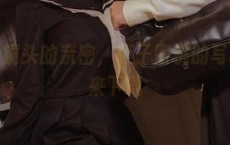 丝袜与镜头的亲密，贞子蜜桃的写真等你来下载