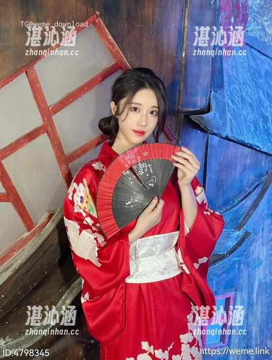 微密圈 - 心头一震啊，这纯白的高清壁纸，轩子巨二兔用表情把我打动了，气氛营造得太绝。