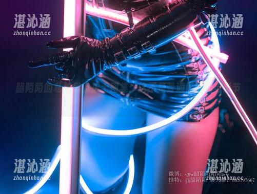 韶陌陌 韶陌陌的私拍黑暗护士图集:这不是普通医院的电影节吧?