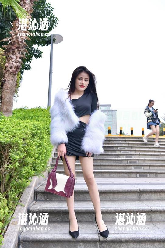魔镜街拍：让你晃到眼花的福利图包！夜色如水，来点“不一样”的！
