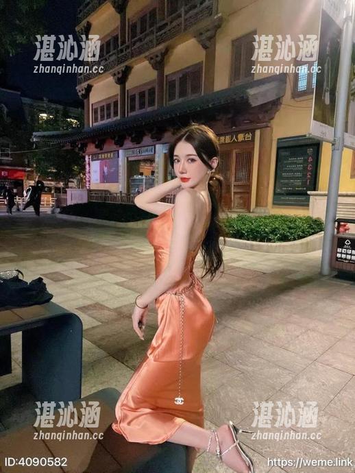 微密圈 - 紫色古风写真集更新，黎允熙又从哪里“拿”回来这些神奇的衣服？